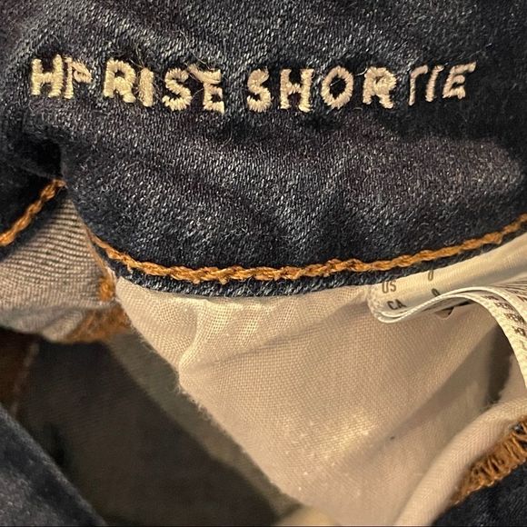 •American Eagle Outfitters Distressed Jean Shorts - Picture 8 of 16